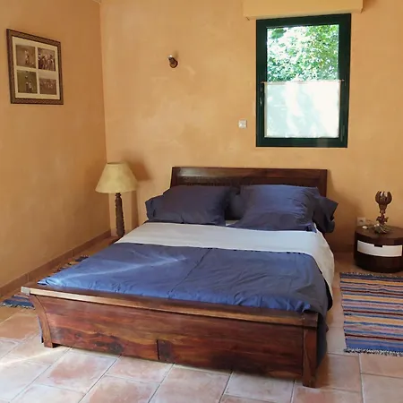 A La Fermette De Limesle