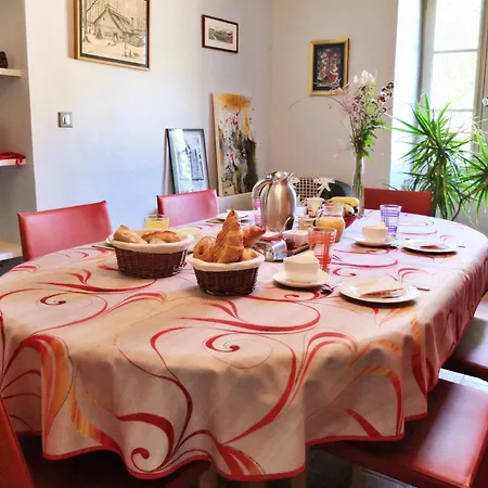 住宿加早餐酒店 A La Fermette De Limesle 3*