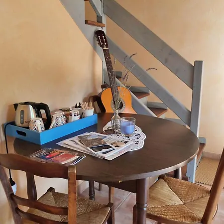 A La Fermette De Limesle 住宿加早餐酒店