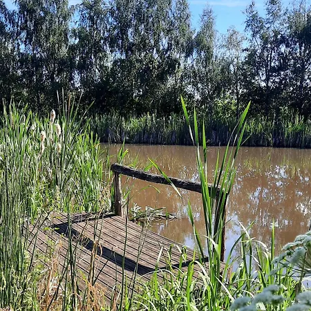 住宿加早餐酒店 A La Fermette De Limesle 3*