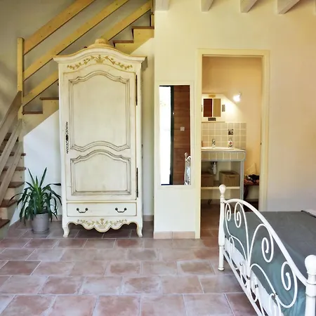 A La Fermette De Limesle