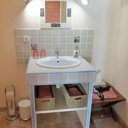 A La Fermette De Limesle 住宿加早餐酒店 3*