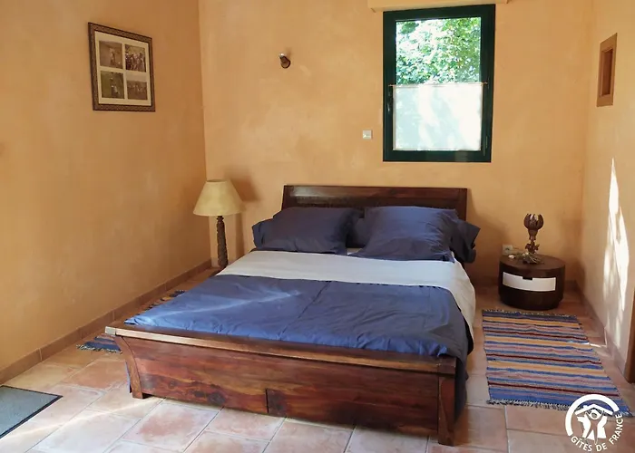 A La Fermette De Limesle