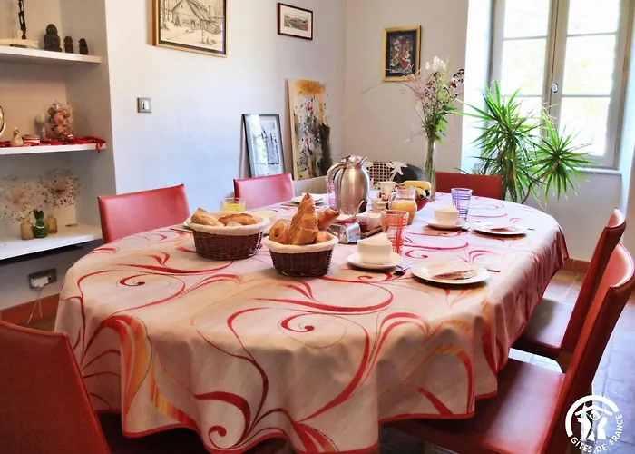 Alojamento de Acomodação e Pequeno-almoço A La Fermette De Limesle 3*