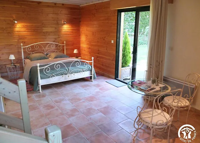 A La Fermette De Limesle Alojamento de Acomodação e Pequeno-almoço